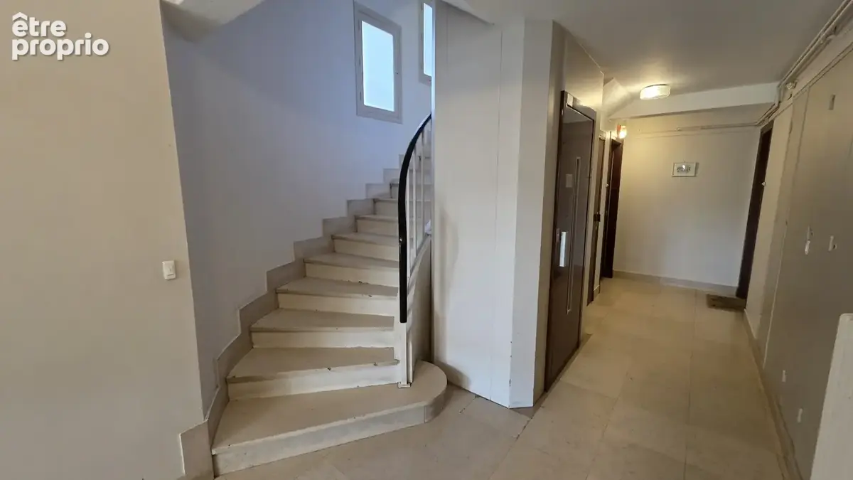 Proche Centre-ville - Proche RER A - Appartement 2 pièces 59,04m2 - Cave - Parking - photo 18