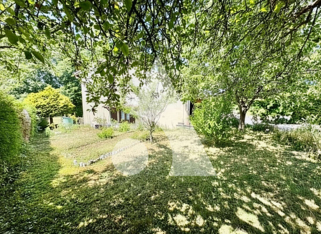 Maison familiale avec jardin - Neufchâteau - photo 3