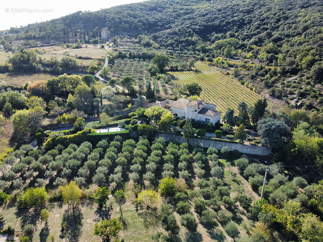 Demeure de prestige avec vue panoramique - 8 chambres - 1 ha de terrain - Ardèche Sud - photo 3