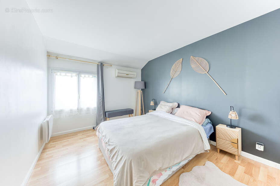 Maison à OZOIR-LA-FERRIERE