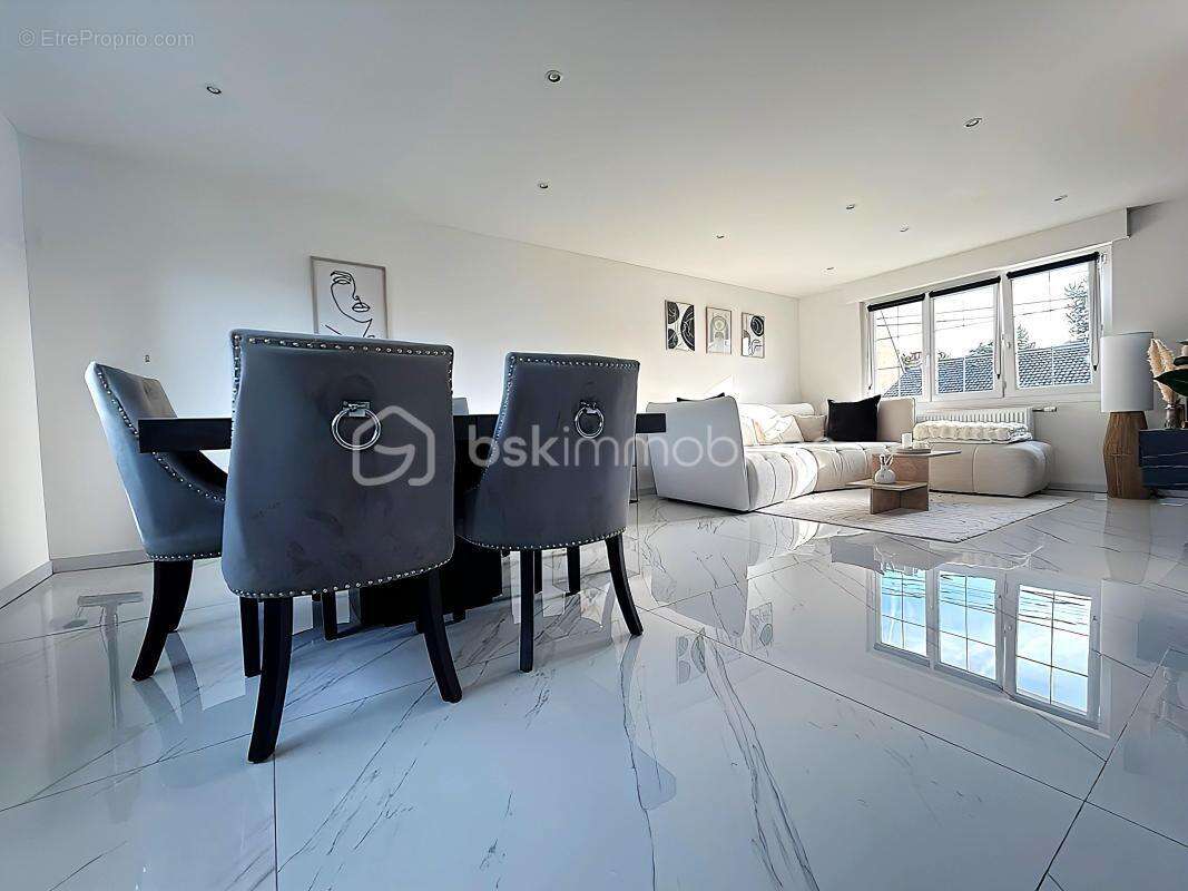 Maison à NEUVILLE-SUR-ESCAUT