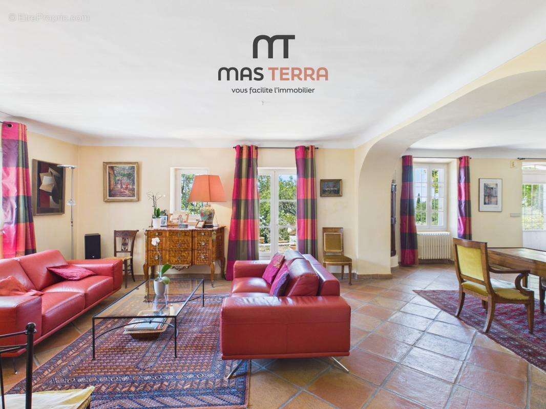 Maison 247 m² à Chateauneuf-Grasse  - photo 6