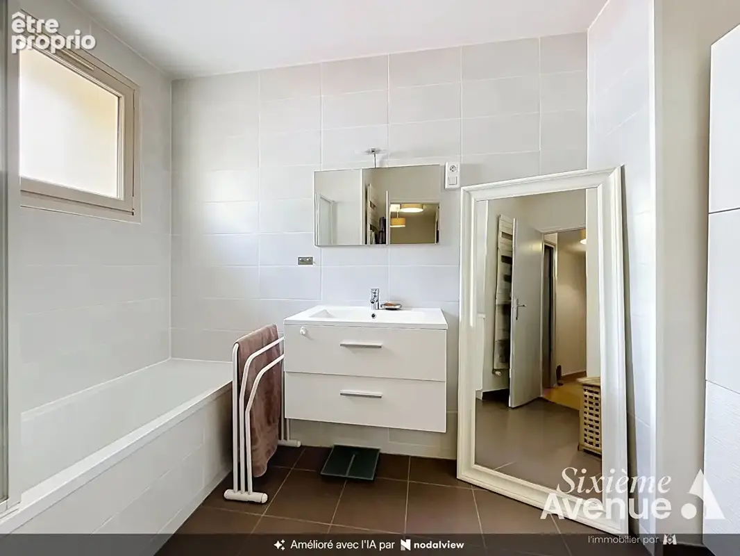 Maison de village Saint Symphorien D'Ozon 4 pièces - 3 chambres 140 m² utiles - photo 11