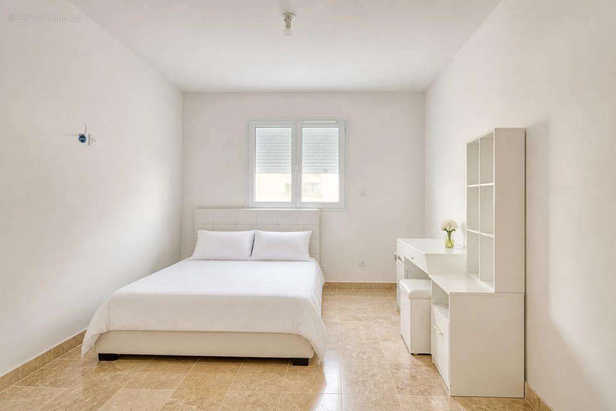Maison moderne avec piscine à Villars-en-Pons - photo 4