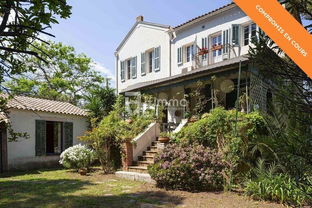 Maison à MARSEILLE-8E