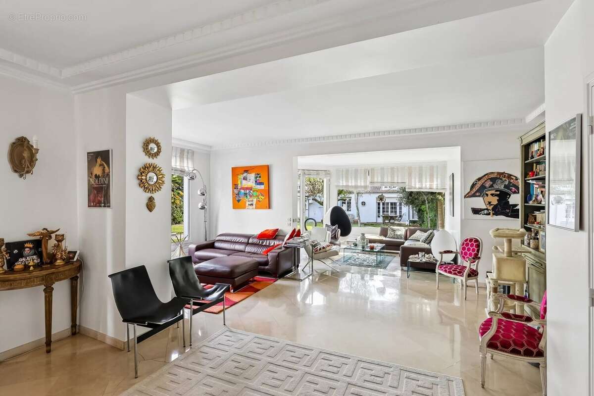 Maison à SAINT-MAUR-DES-FOSSES