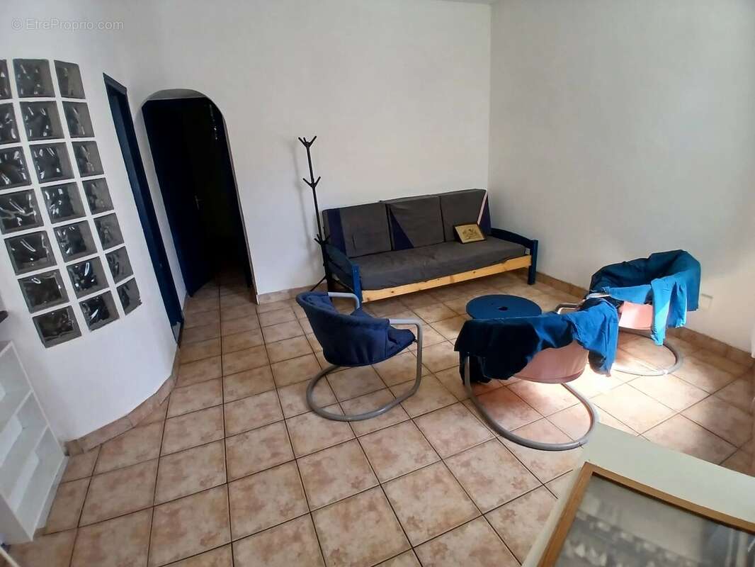 T2 meublé – 39,46 m² – Endoume / Corniche – 13007 Marseille - photo 5