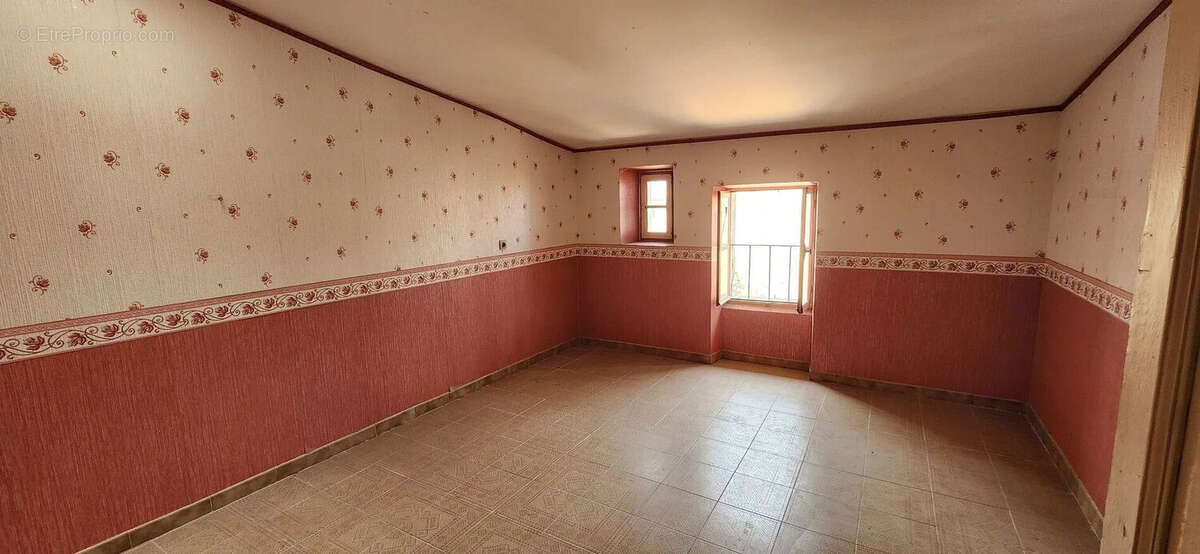Maison à BESSAN