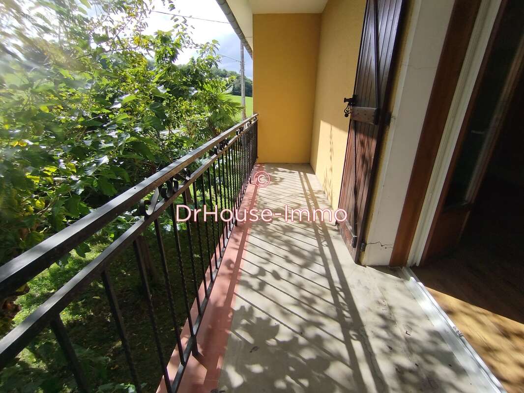 Maison à LES ISSARDS