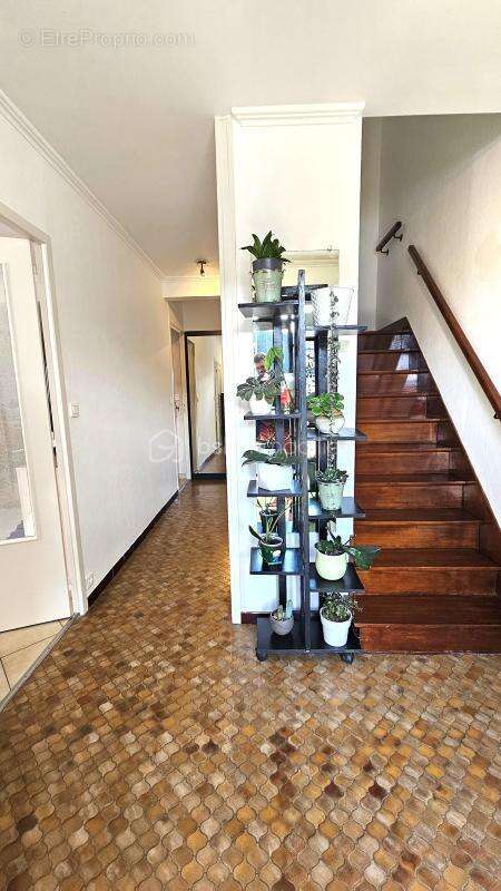 Maison à SAINT-JEAN-DE-LA-RUELLE