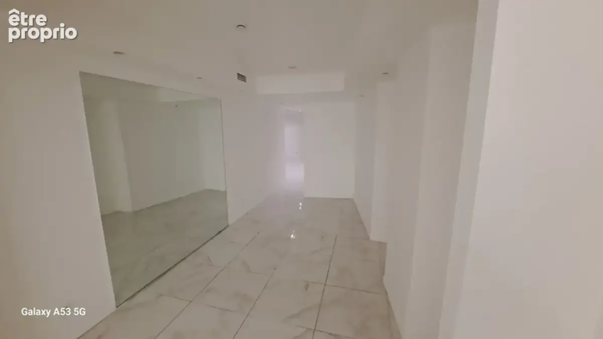 Local commercial - photo 4