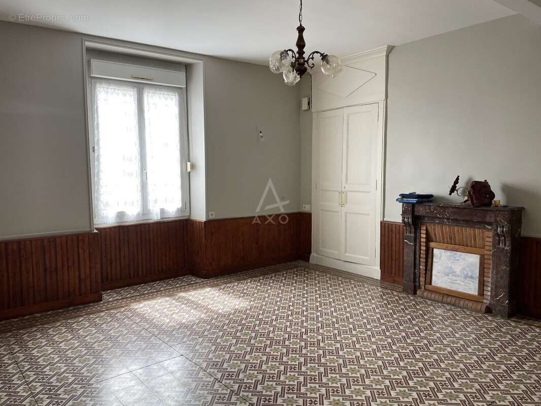 Maison à SABLE-SUR-SARTHE