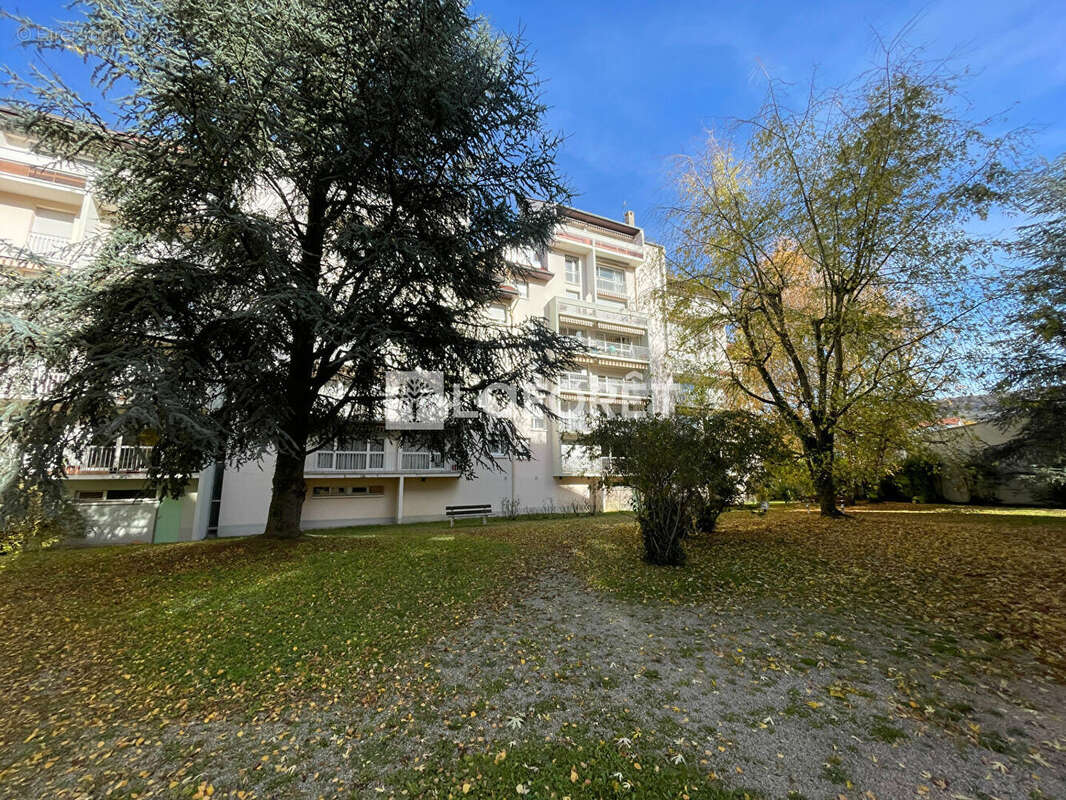 Appartement à LONS-LE-SAUNIER