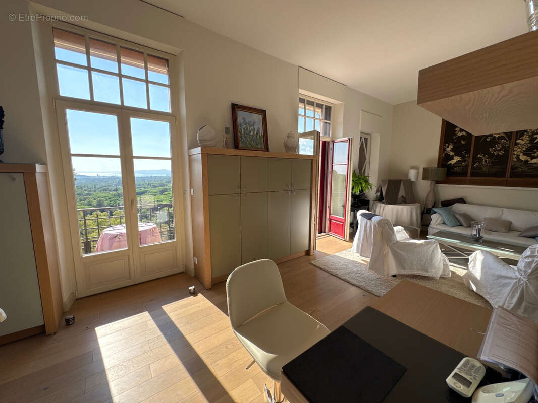 Appartement à SAINT-RAPHAEL