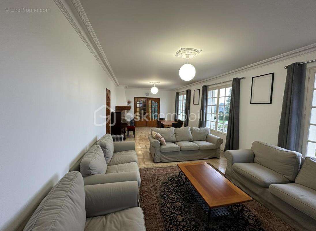 Maison à LE TEILLEUL