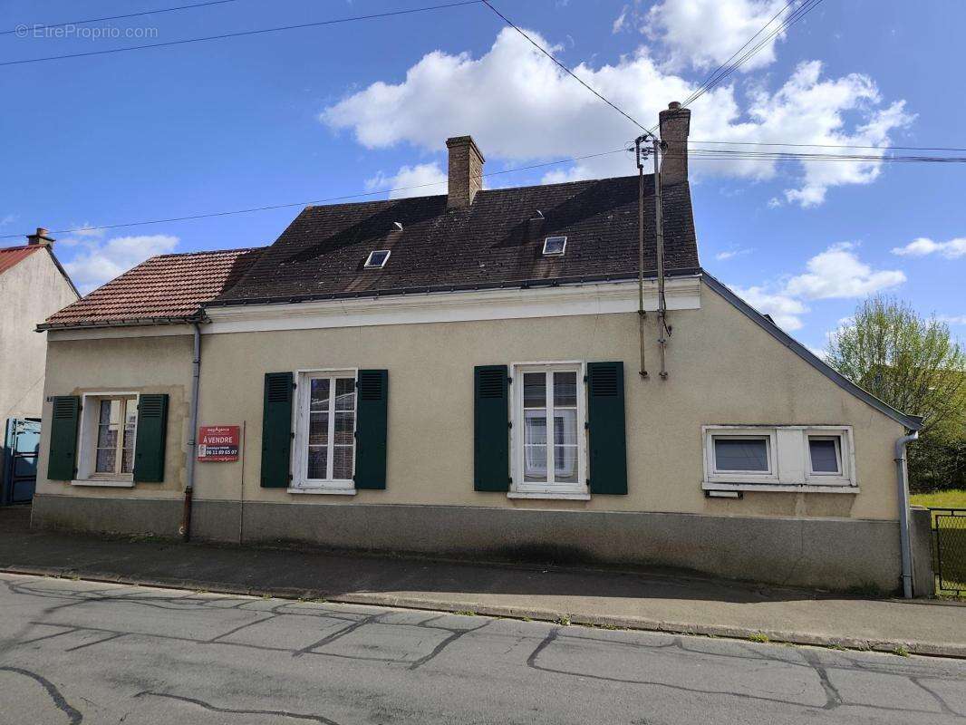 Maison et dépendances - photo 2