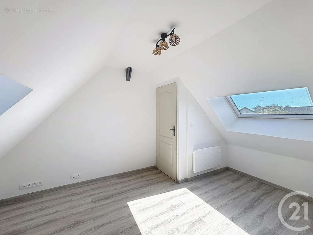 Appartement 28 m² à Sens  - photo 4