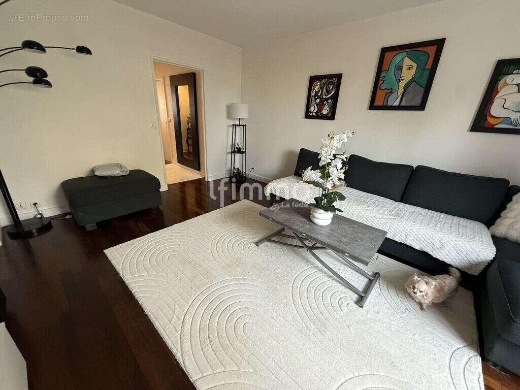 Appartement à LIVRY-GARGAN