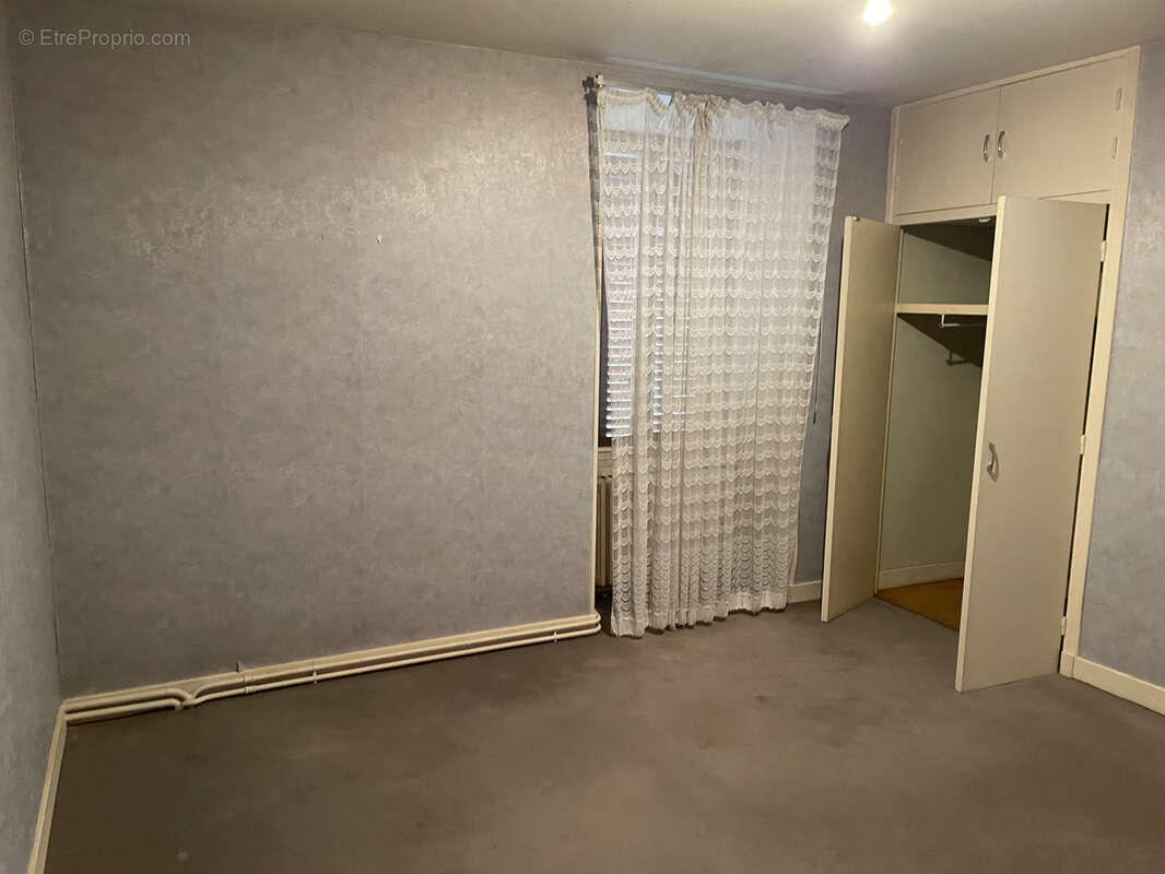 Maison à SAINT-MARTIN-DES-PLAINS