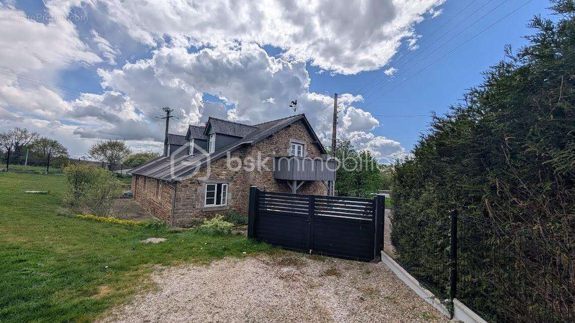 Maison à SAINT-MARS-SUR-LA-FUTAIE