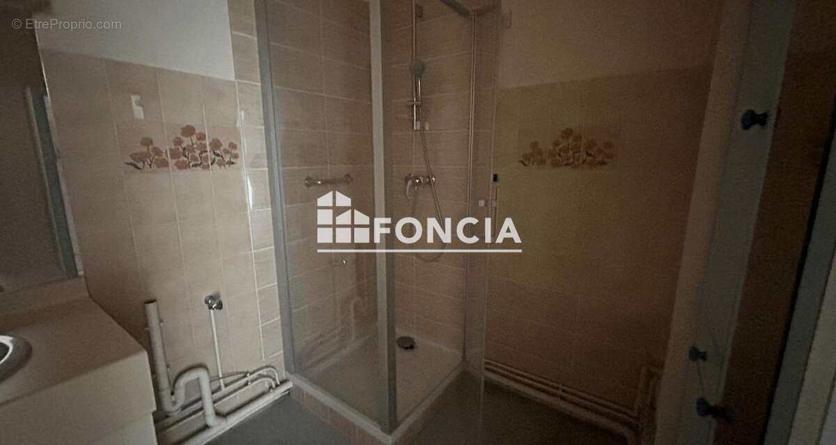 Appartement à MONT-SAINT-AIGNAN