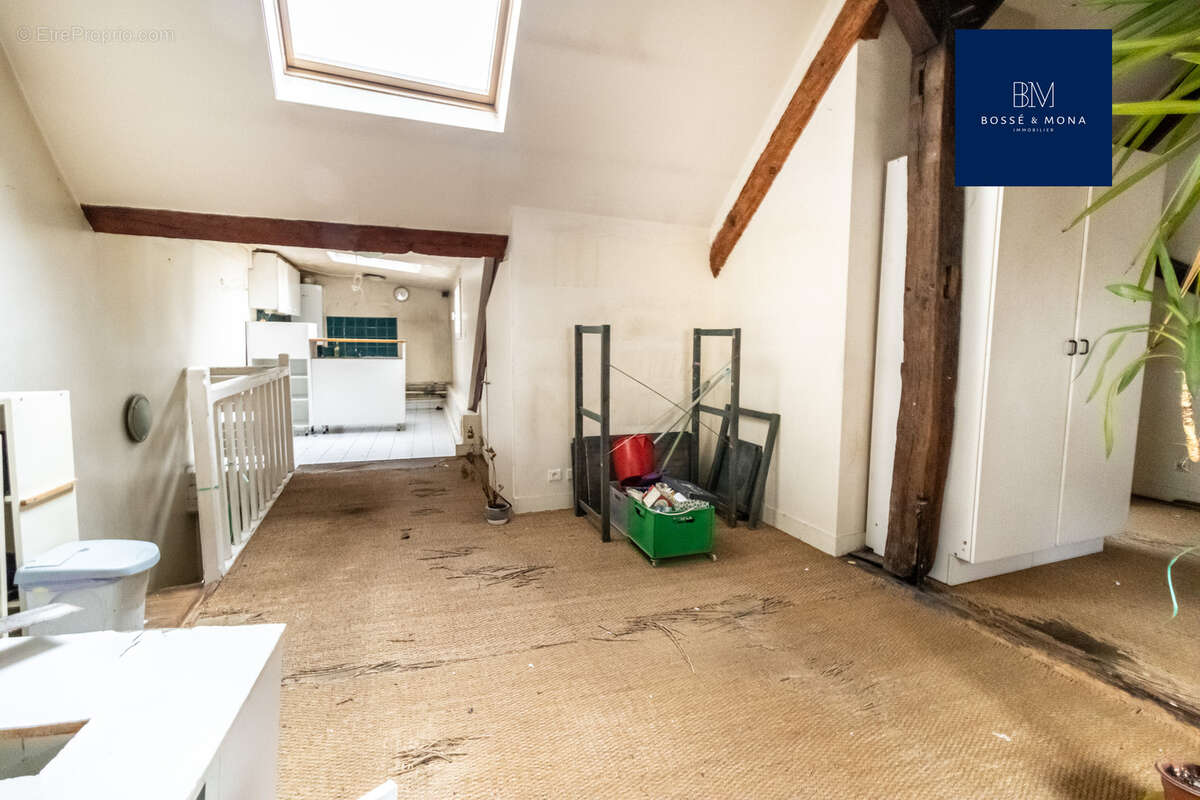 Appartement à PARIS-14E