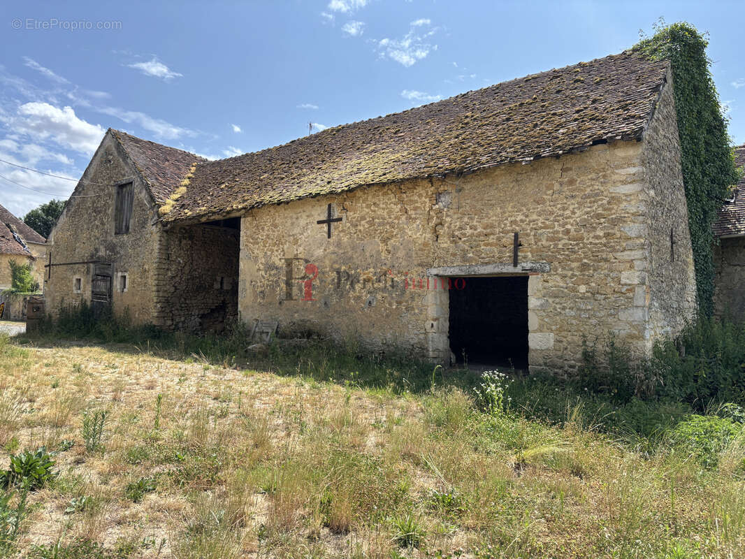 Corps de ferme a renover avec vue sur la campagne, entre belleme et mamers - photo 3