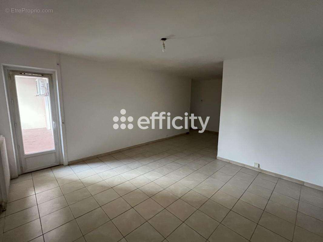 Appartement à DRAGUIGNAN