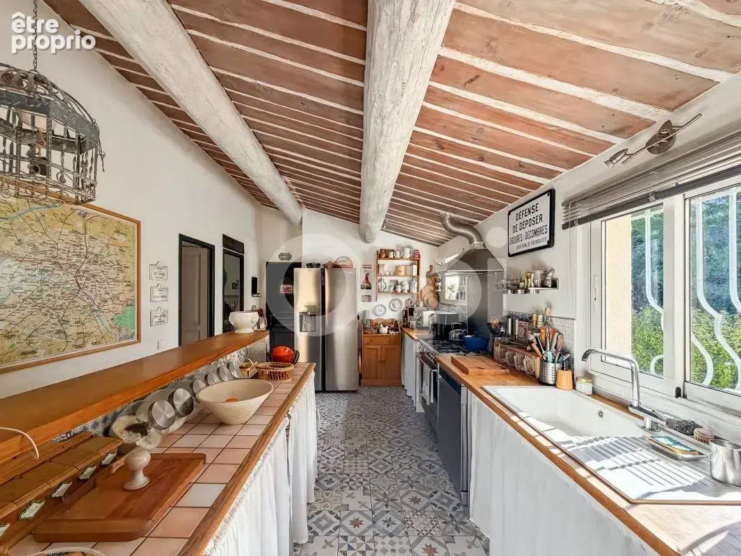 COUP DE COEUR – Maison familiale de 200 m² avec piscine, vue panoramique et T2 indépendant - photo 6