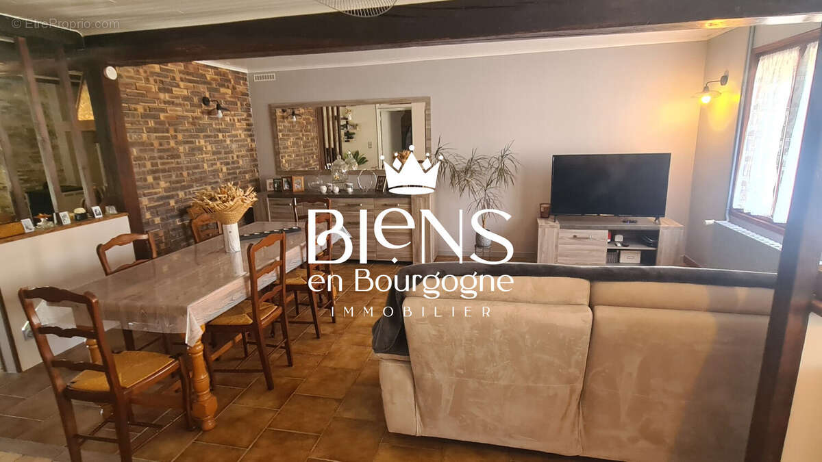 Maison à SEURRE