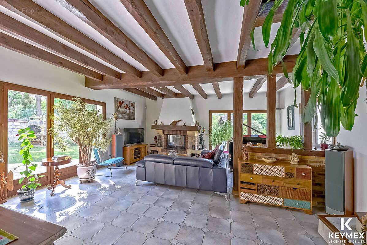 Maison à CHAMPAGNE-SUR-OISE