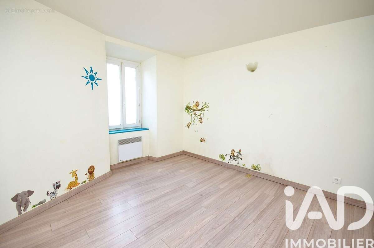 Maison 150 m² à Taurize  - photo 8