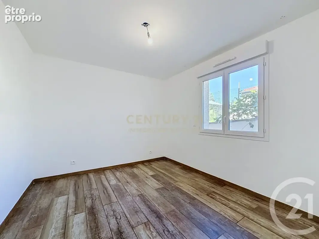 Maison 7 pièces 165 m² à vendre à Saint-Alban-De-Roche (38080) - photo 6