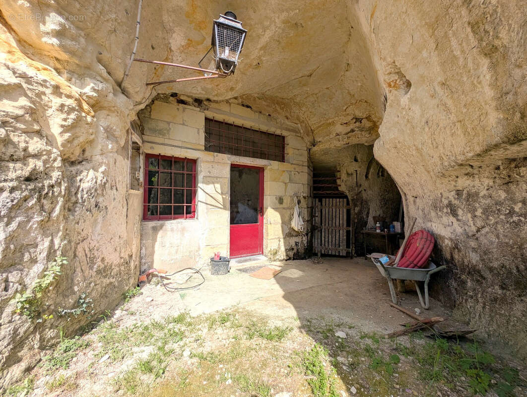 Joli Troglo entre Doué et Saumur - photo 2