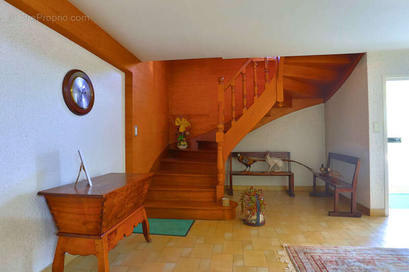 Maison à SAINT-BARTHELEMY-DE-VALS