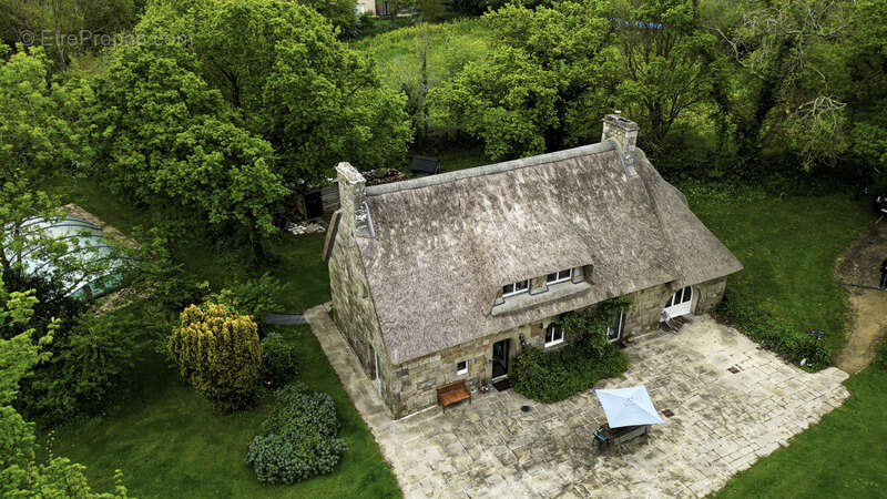 Maison à LOGONNA-DAOULAS
