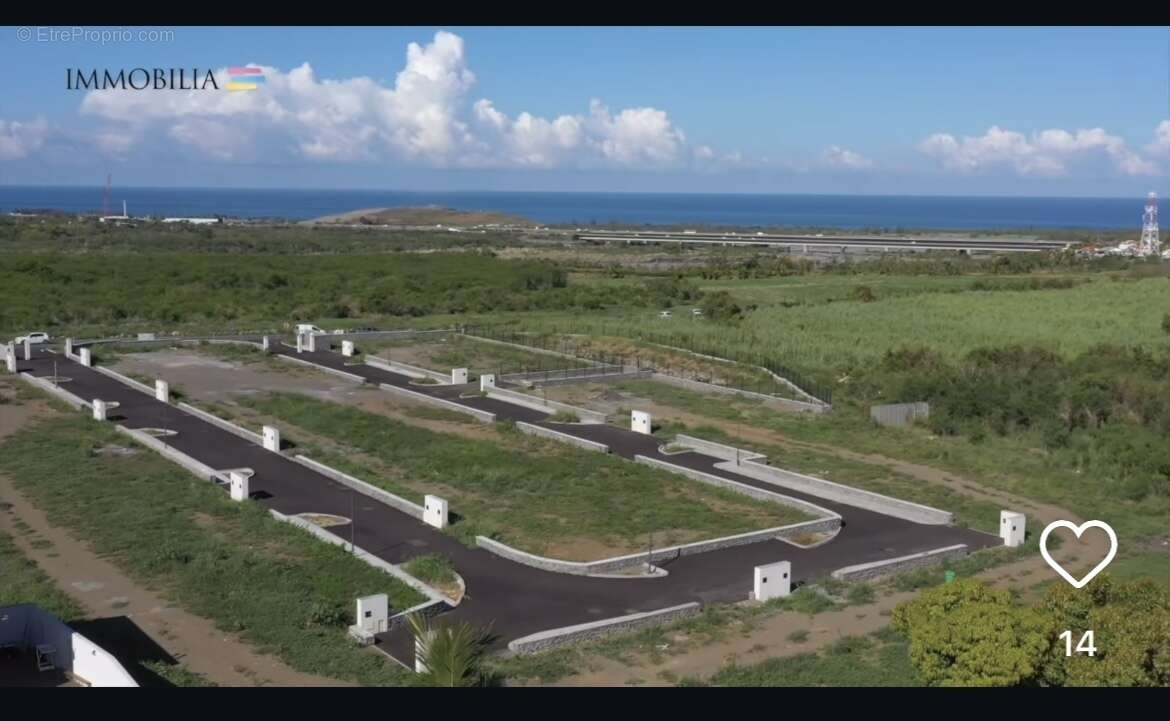 Terrain à SAINT-LOUIS