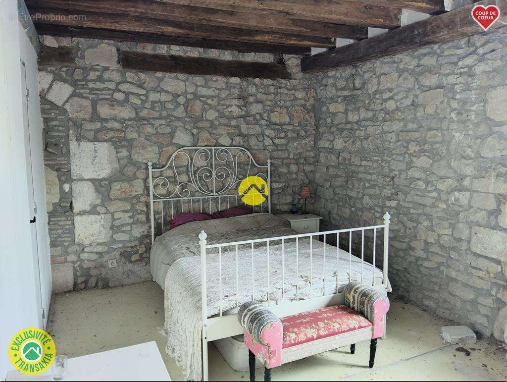 Maison à COULEUVRE