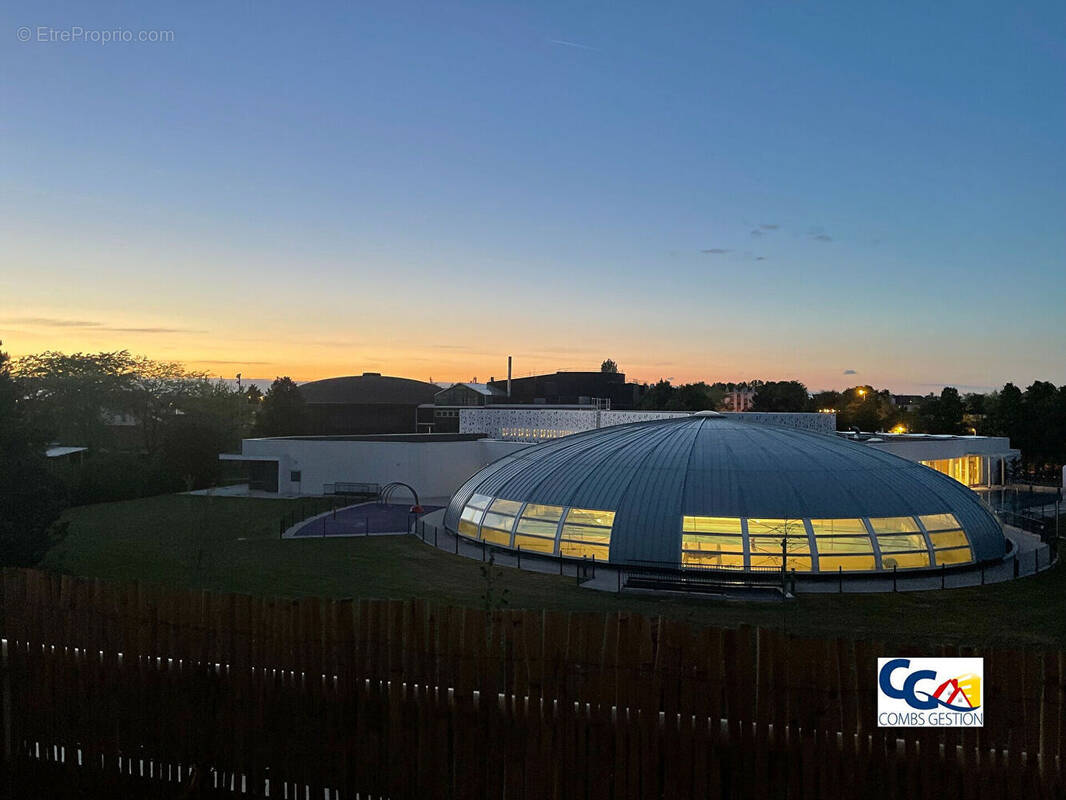 Appartement à COMBS-LA-VILLE