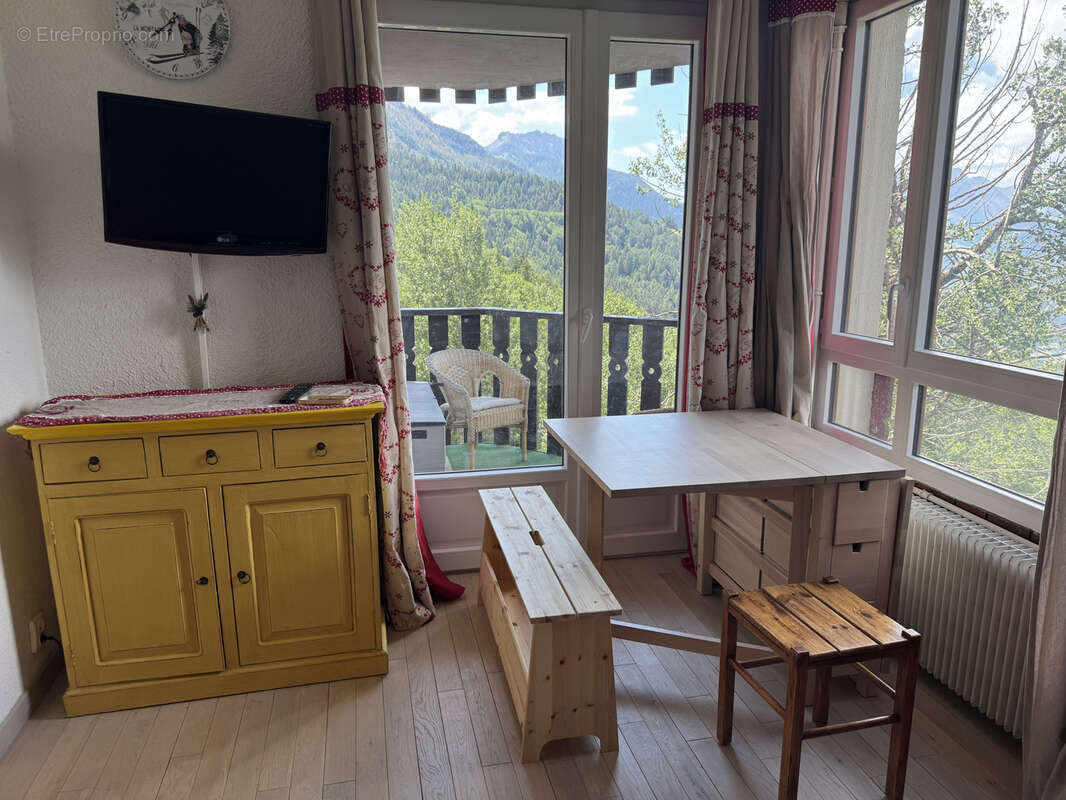 A Pra Loup 1600 : Studio skis aux pieds et vue imprenable ! - photo 2