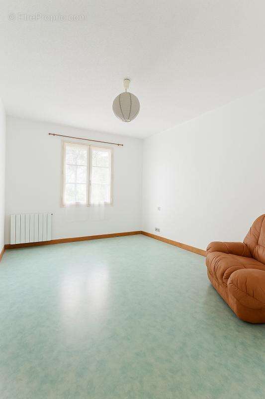 Maison à CHAMPIGNY-LE-SEC