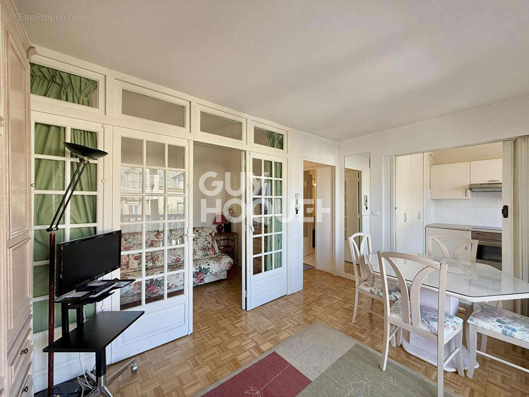 Appartement à DEAUVILLE