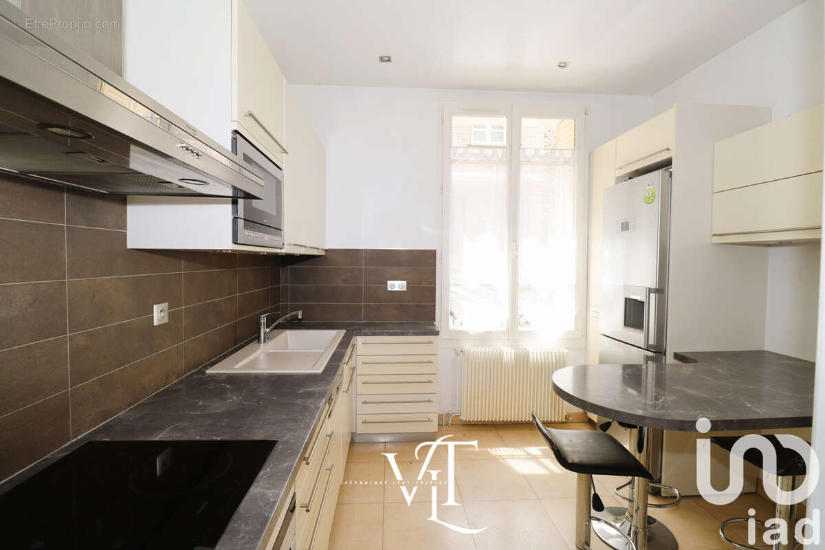 Photo 4 - Appartement à MONTROUGE