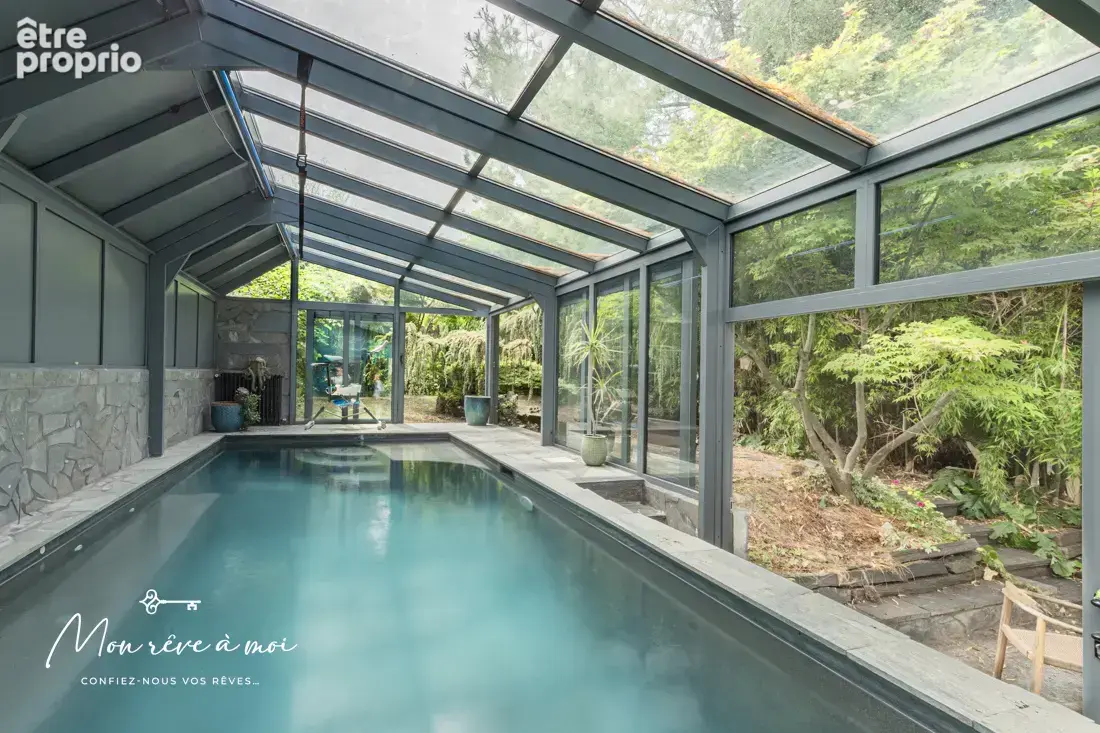 Maison de 168m2 lumineuse et au calme avec piscine, jardin et parkings - photo 3