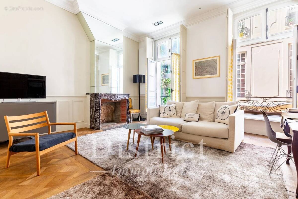 Appartement à PARIS-4E