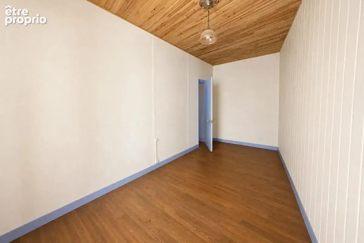 Maison de ville avec jardin -121,9 m² -Saint-Germain-les-Belles - photo 14