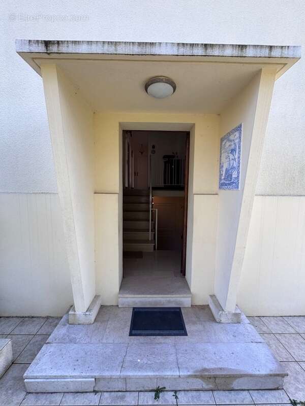 Maison à SAINT-CYR-SUR-LOIRE