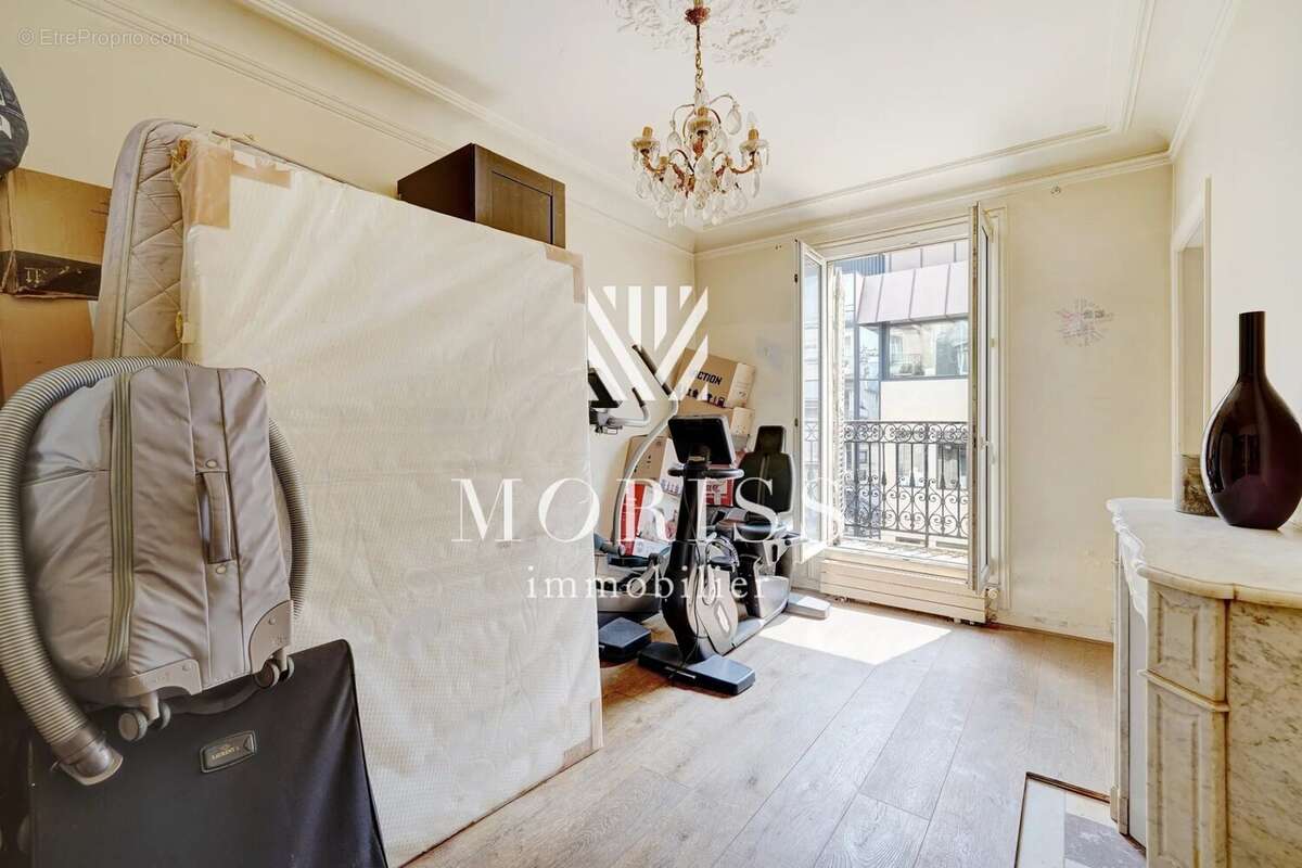 Appartement à PARIS-15E