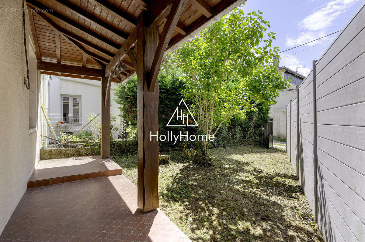 Photo 2 - Maison à SAINT-CAPRAIS-DE-BORDEAUX