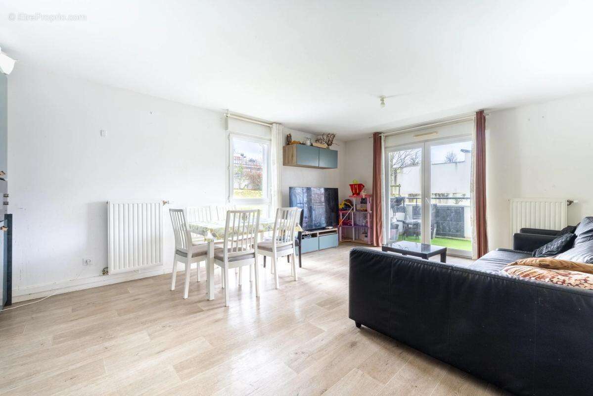 Appartement à SAINT-OUEN-L'AUMONE